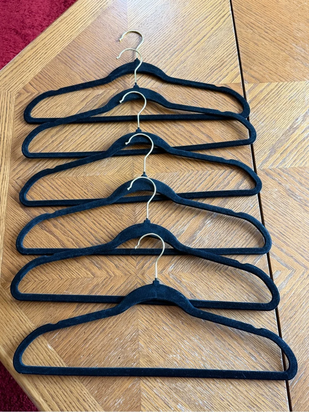 Set of 6 Slim Velvet Non-Slip Hangers - Black
